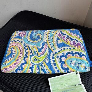 Vera Bradley Retired Capri Blue Paisley Zip Around Wallet NWT Vintage